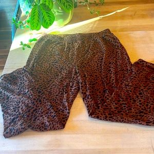 Monrow leopard print joggers